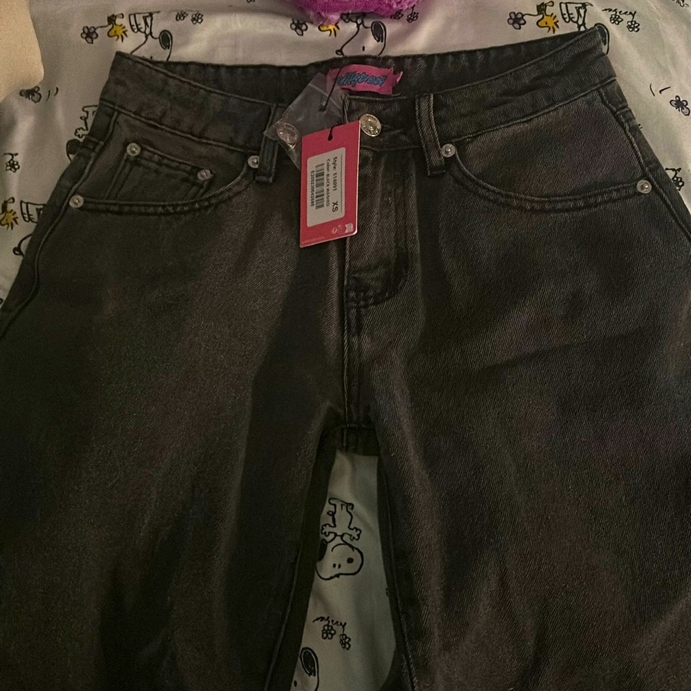 Never worn still has tags edikted low rise jeans
